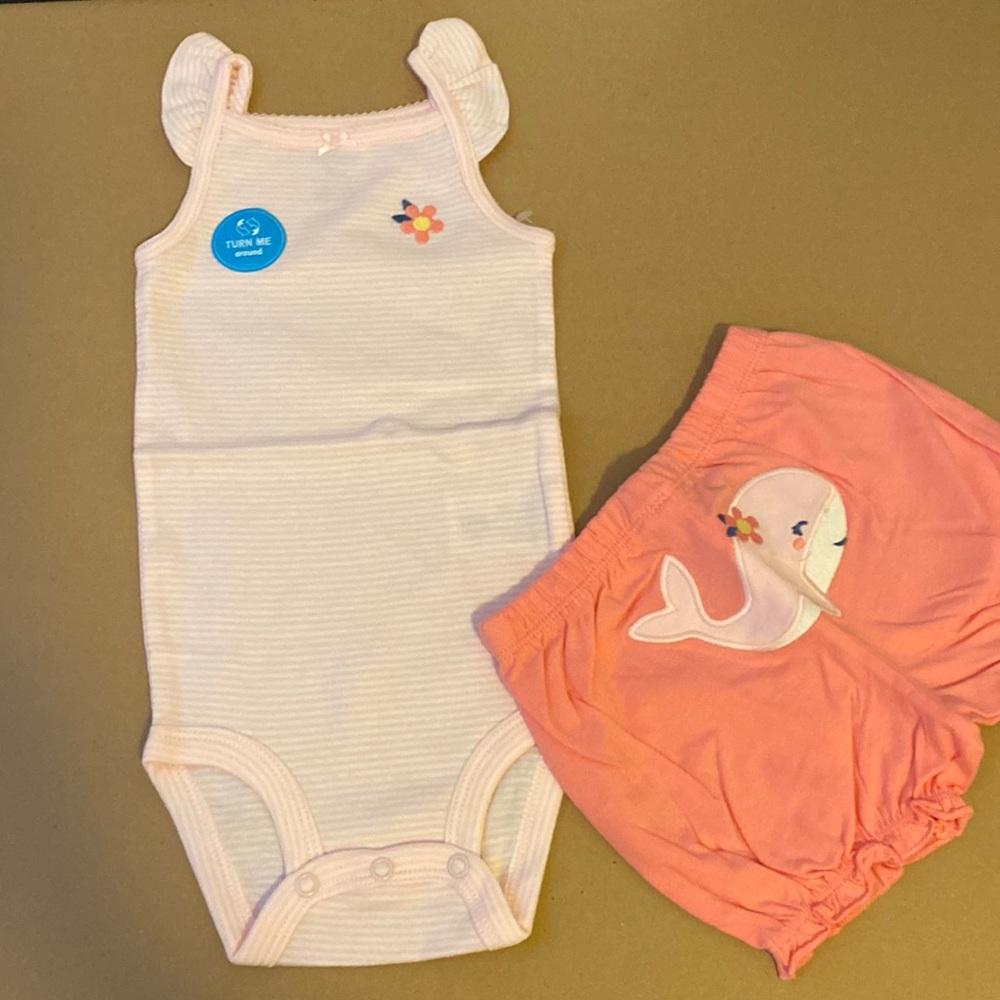 Carter’s brand short set. Bodysuit with shorts